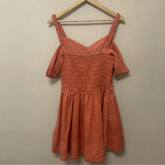 Anthropologie Off-The-Shoulder Linen Mini Dress Size Medium - Picture 9 of 16